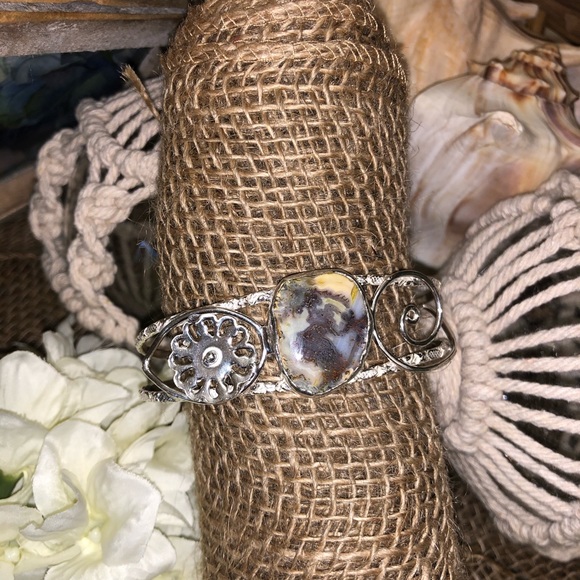 Handmade Silver Druzy Geode Bracelet - Picture 5 of 7